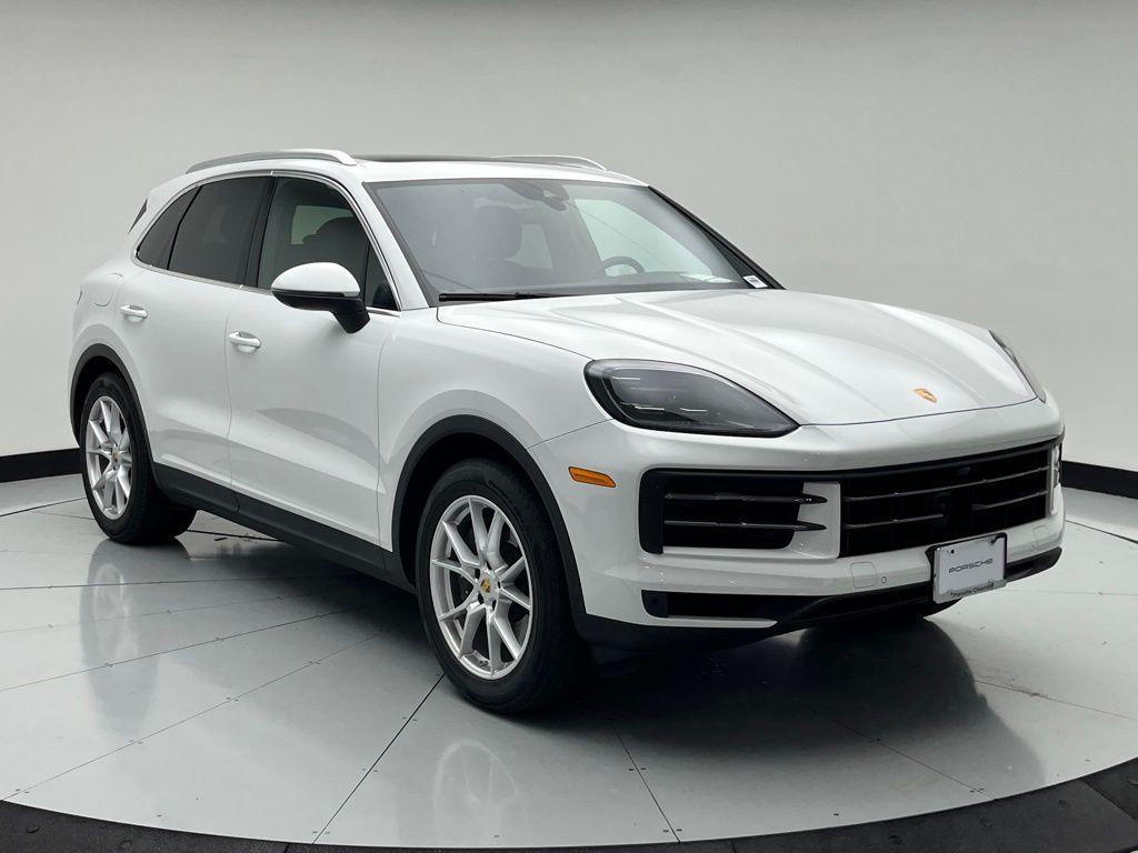 Thumbnail: 2024 Porsche Cayenne - 3
