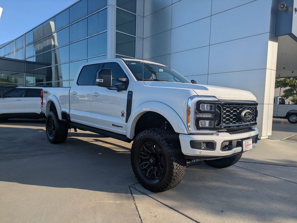 2026 Ford F-250 Super Duty Black Widow
