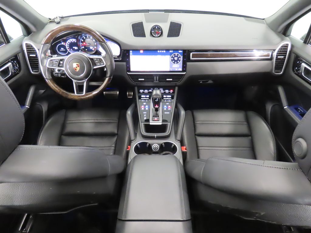 Thumbnail: 2021 Porsche Cayenne - 14