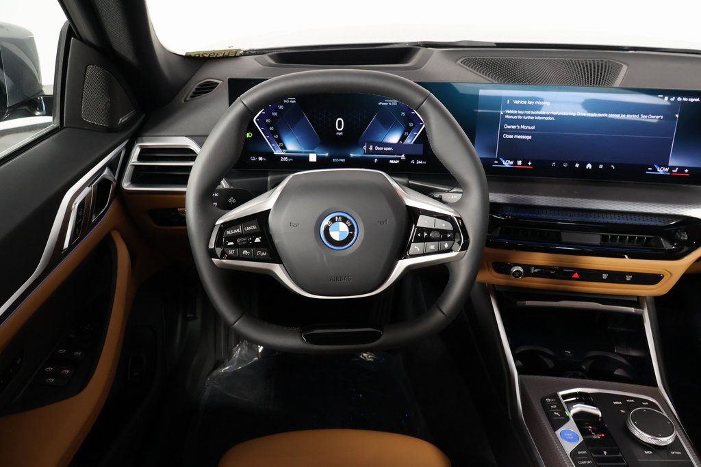 Thumbnail: 2026 BMW i4 - 3