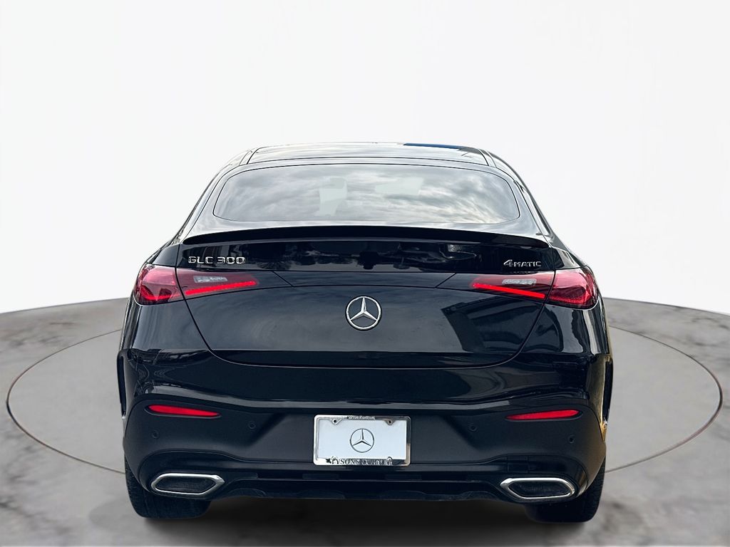 Thumbnail: 2025 Mercedes-Benz GLC - 11