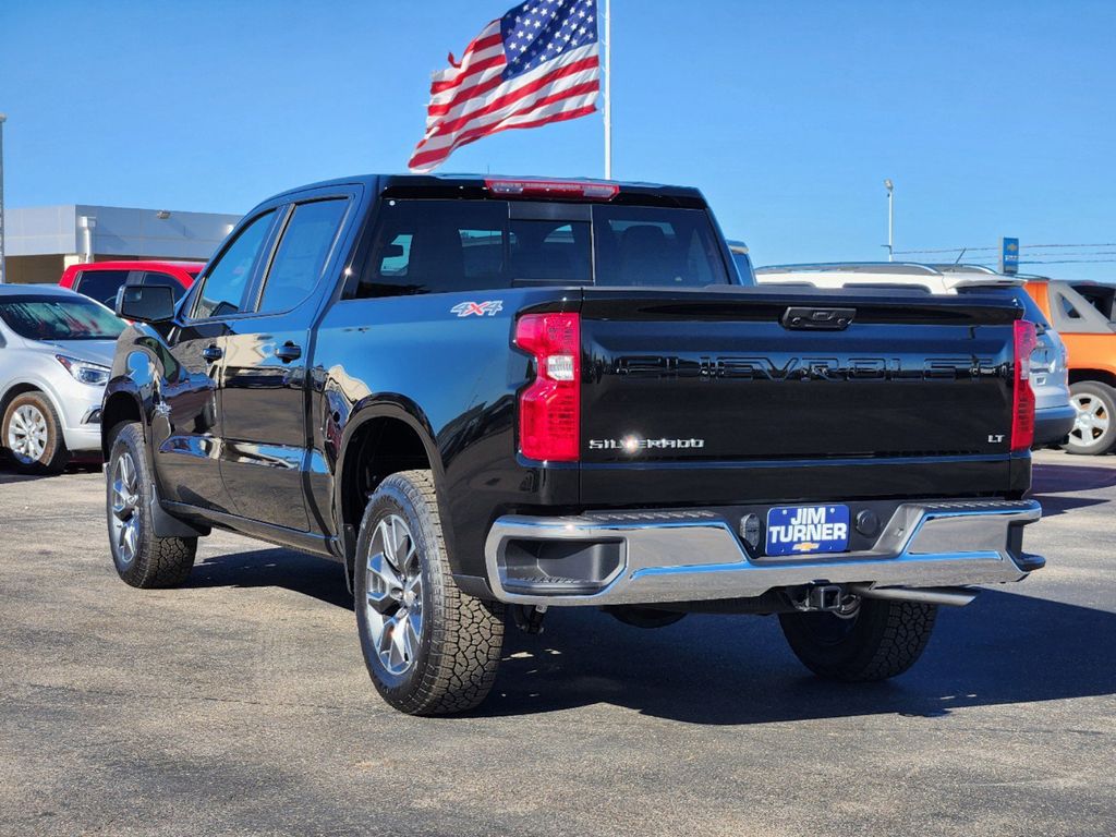 2025 Chevrolet Silverado 1500 LT 4