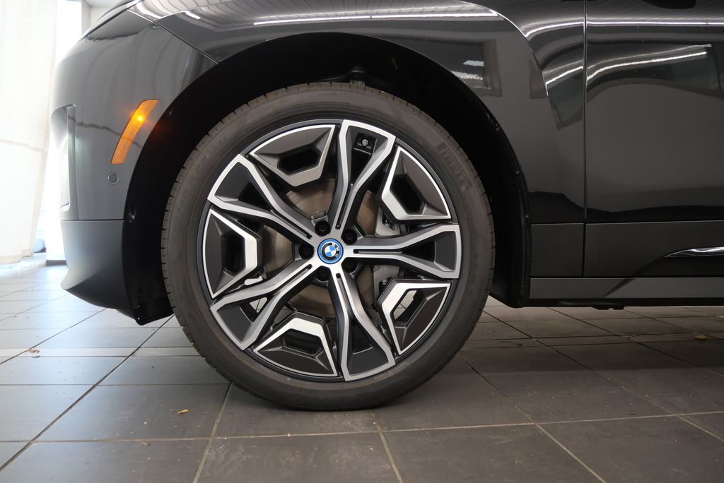 2025 BMW iX xDrive50 3