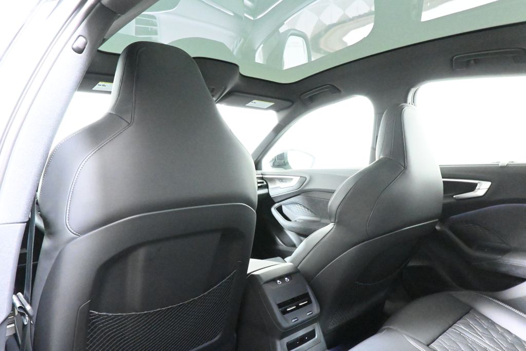 Thumbnail: 2025 Audi S5 - 31