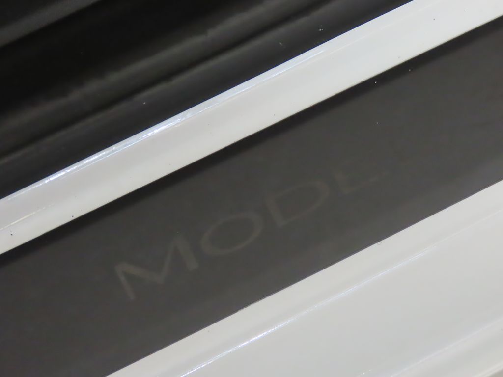 Thumbnail: 2023 Tesla Model 3 - 26