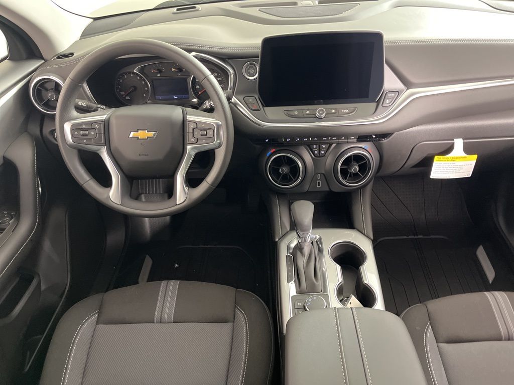 Thumbnail: 2026 Chevrolet Blazer - 12