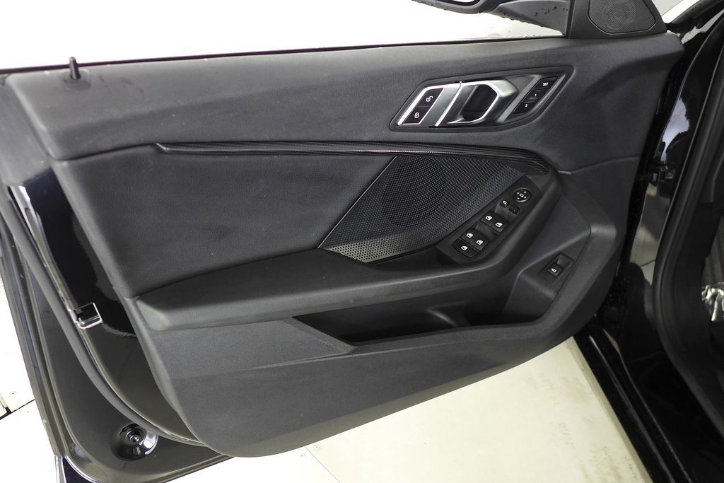 Thumbnail: 2022 BMW 2 Series - 11