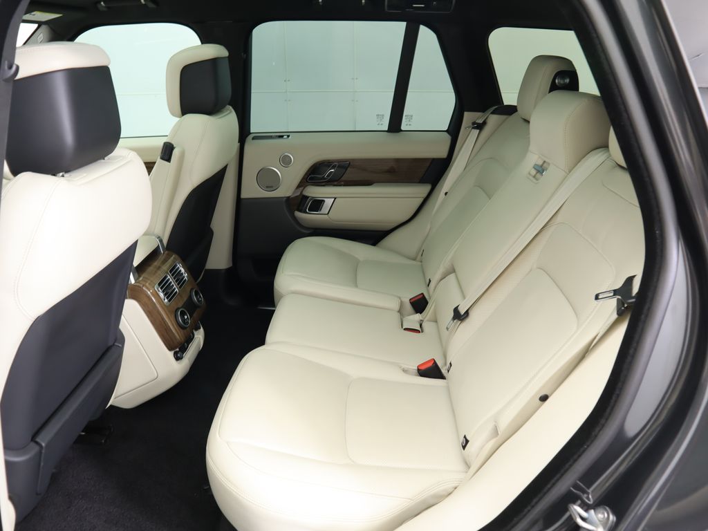 Thumbnail: 2022 Land Rover Range Rover - 21