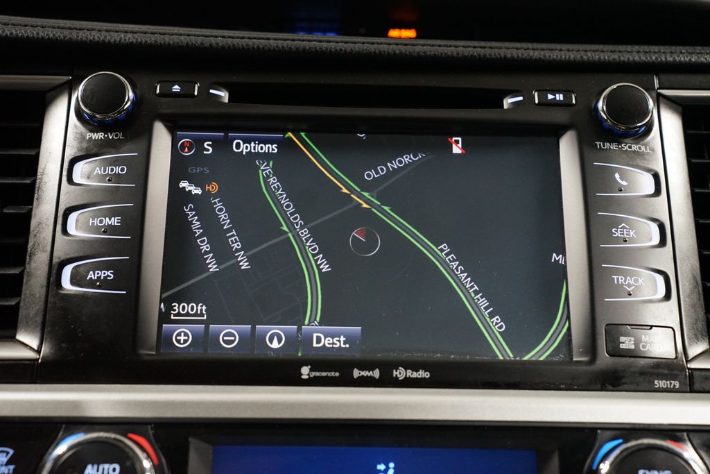 Thumbnail: 2018 Toyota Highlander - 20