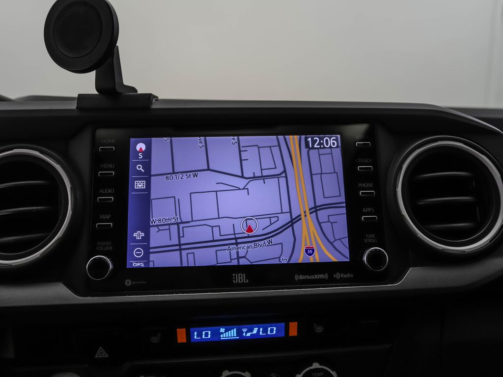 2023 Toyota Tacoma TRD Off-Road 16