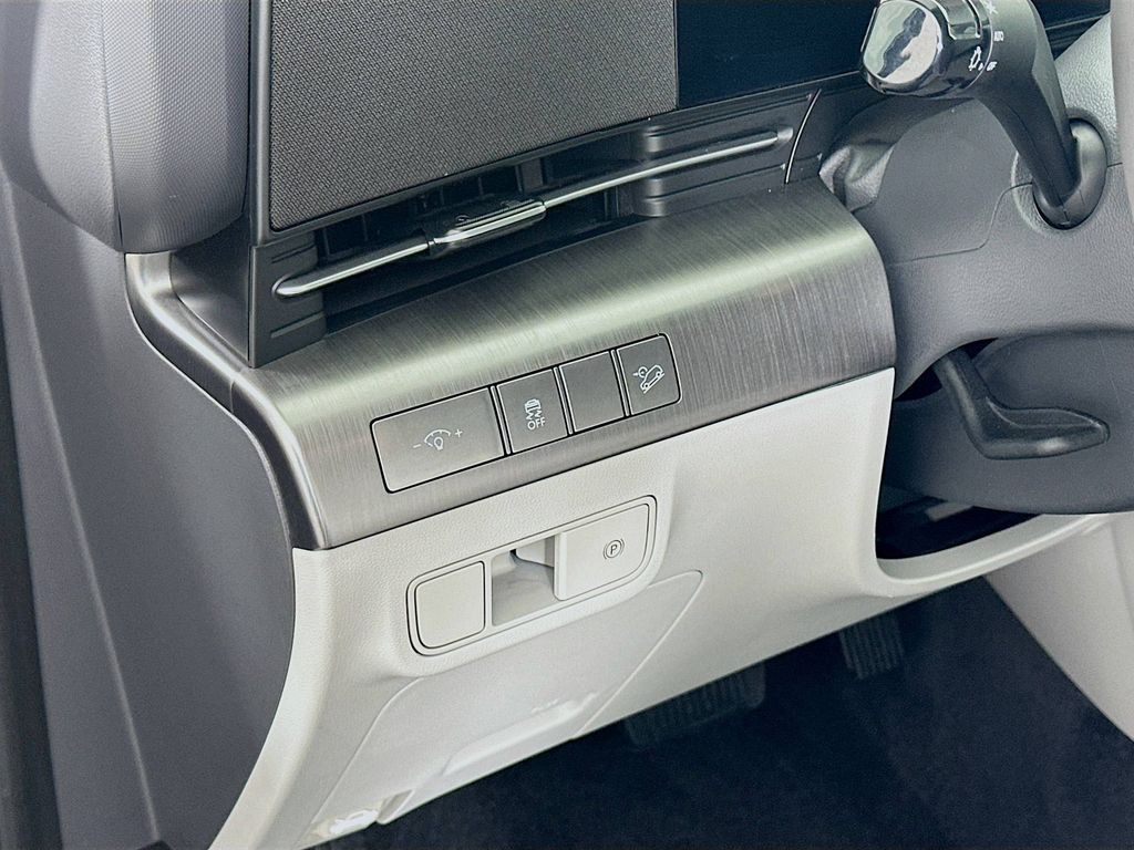 Thumbnail: 2024 Hyundai Kona - 10