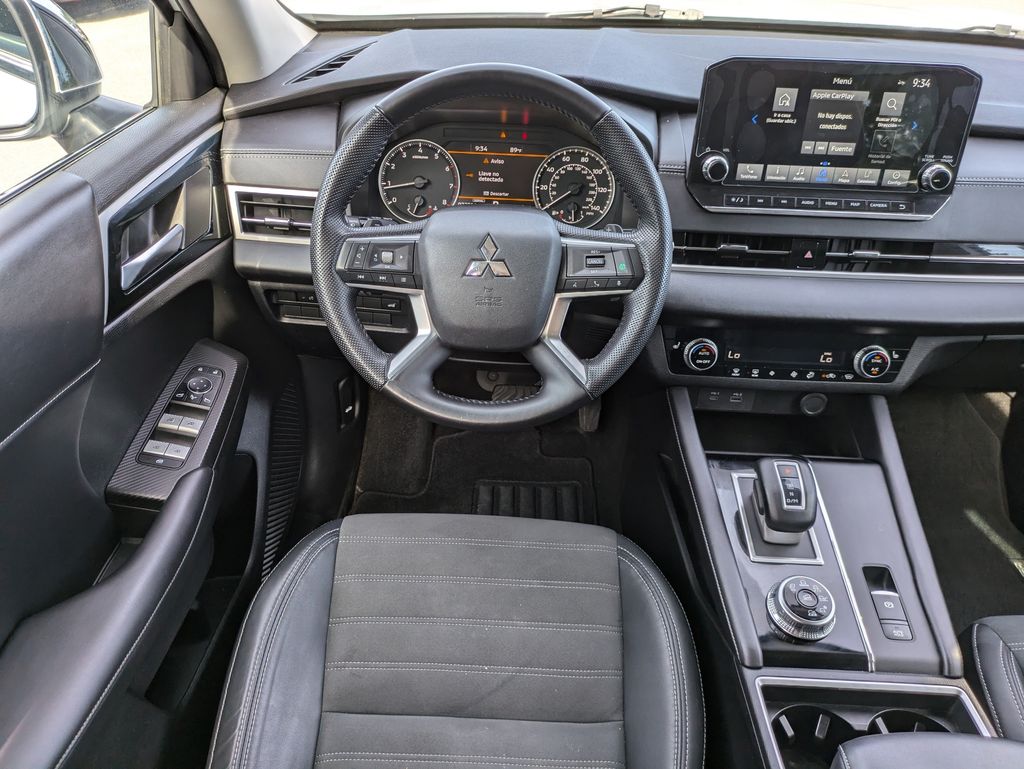 Used 2023 Mitsubishi Outlander SUV
