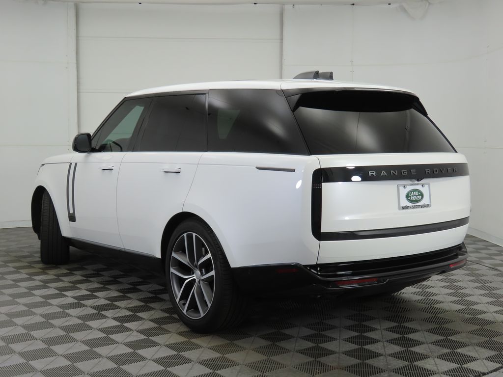 2024 Land Rover Range Rover SE 7