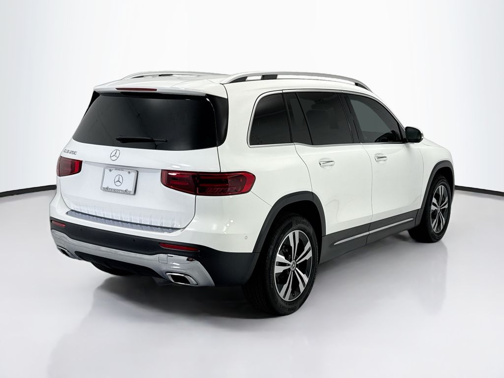 Certified Used 2025 White Mercedes-Benz GLB 250 image 5