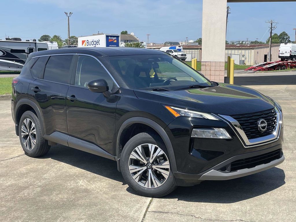 2022 Nissan Rogue SV FWD