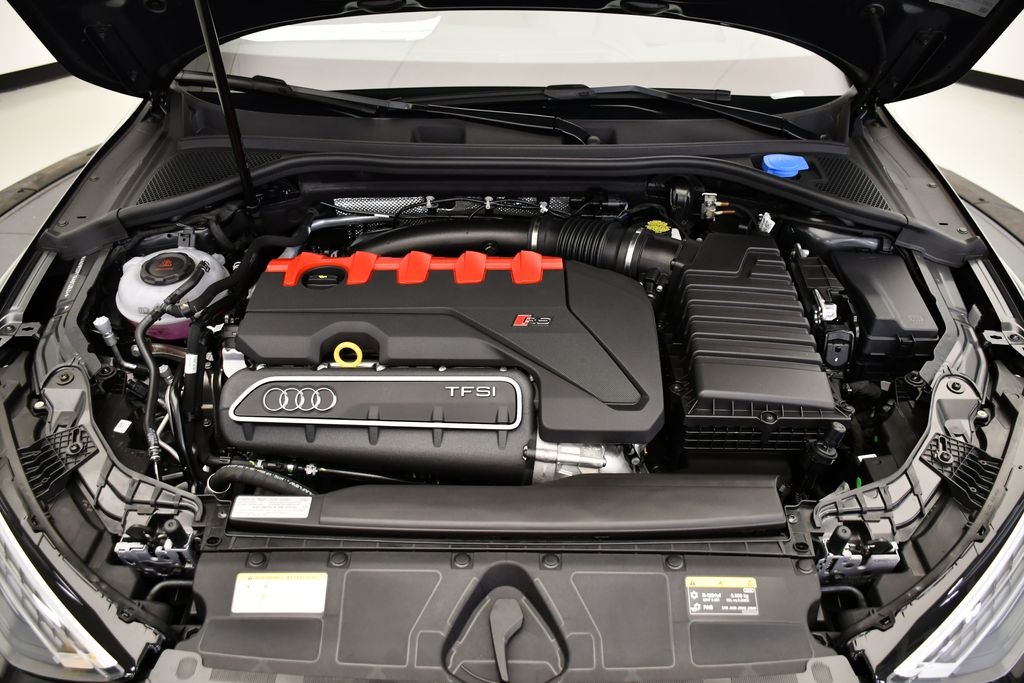 Thumbnail: 2025 Audi RS 3 - 10