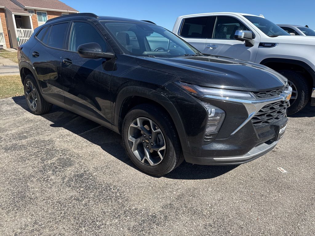 2024 Chevrolet Trax LT FWD