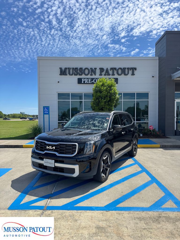 Ebony Black 2025 Kia Telluride S FWD SUV / Crossover Front-Wheel Drive 8-Speed Automatic