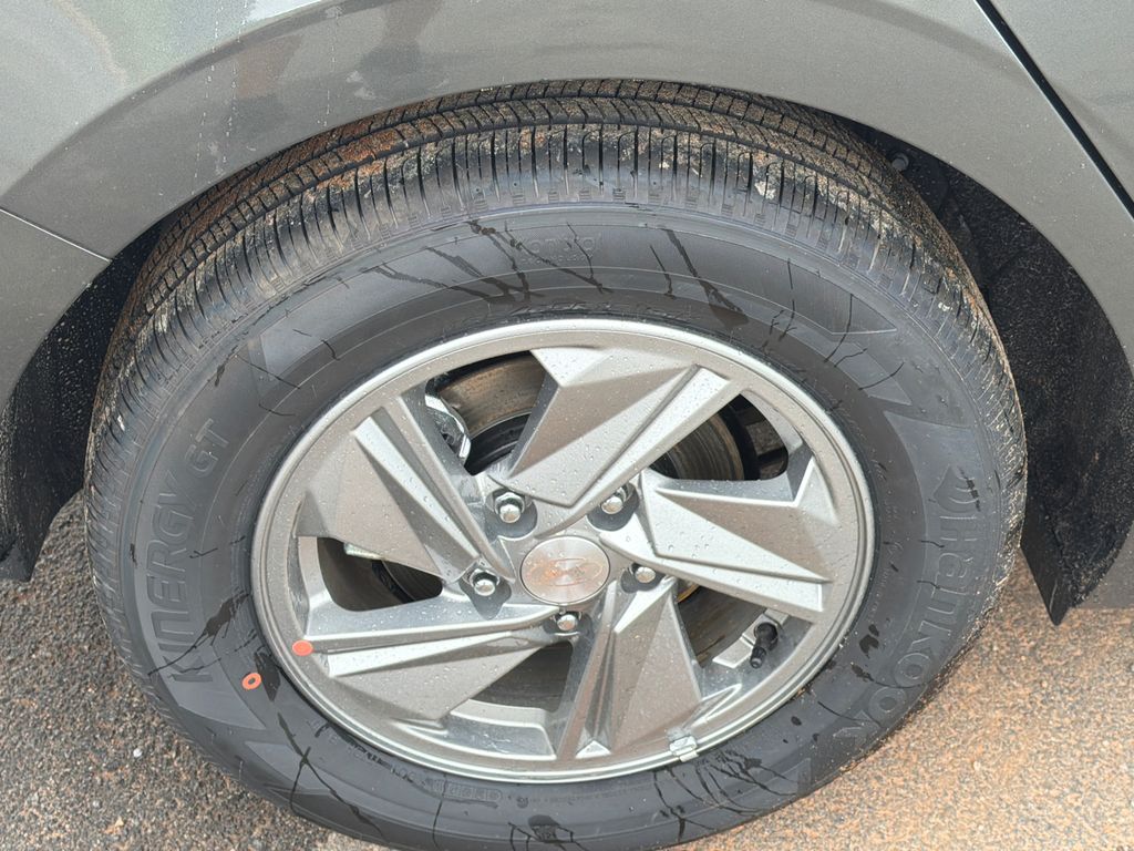 New 2026 Gray Hyundai SE image 18
