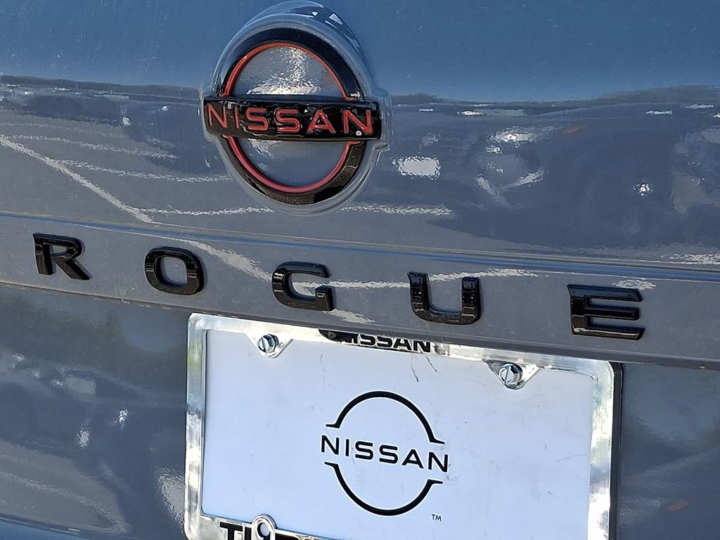 2025 Nissan Rogue Rock Creek 11