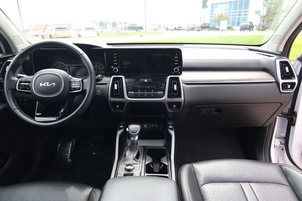 Used 2023 Kia Sorento SUV