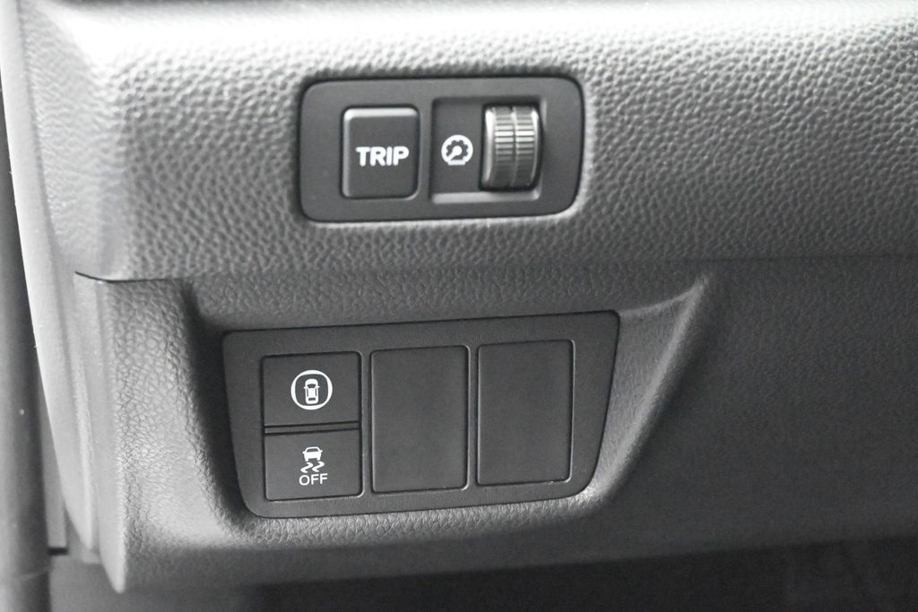 Used 2021 White Honda LX image 15