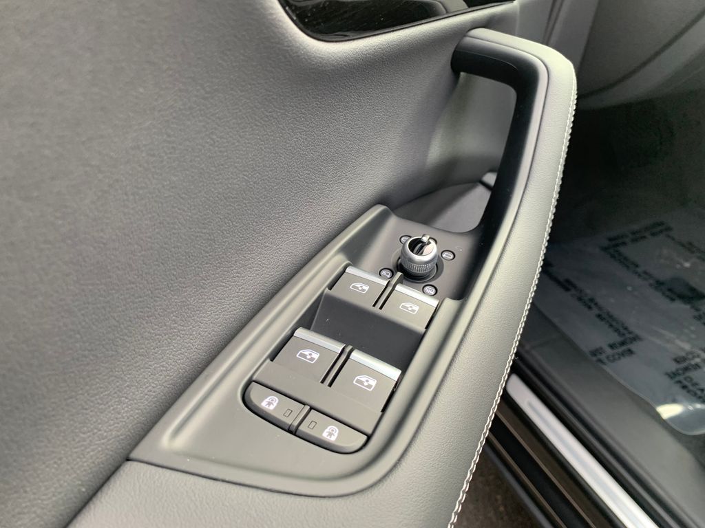 Thumbnail: 2025 Audi Q7 - 5