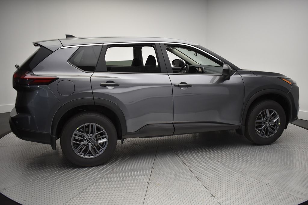 Thumbnail: 2026 Nissan Rogue - 4