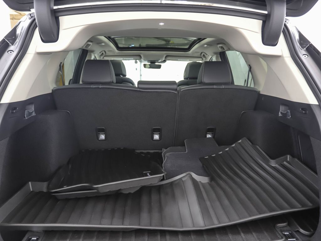 Thumbnail: 2025 Acura RDX - 23