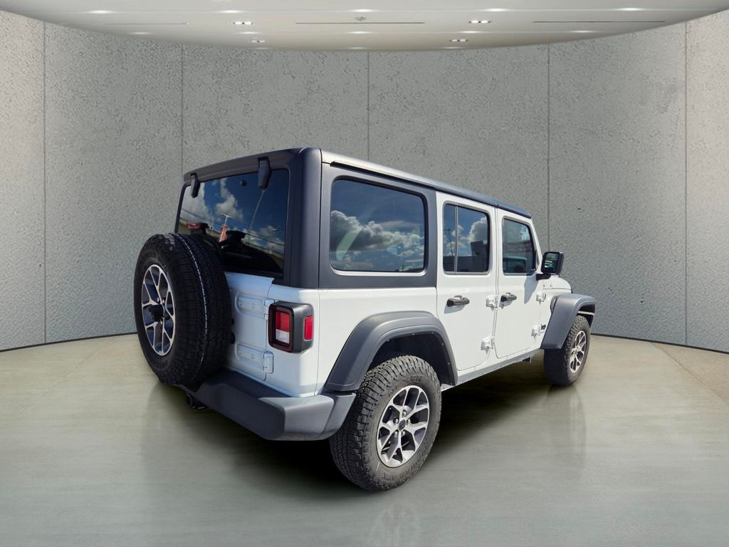 Used 2024 Jeep Wrangler SUV