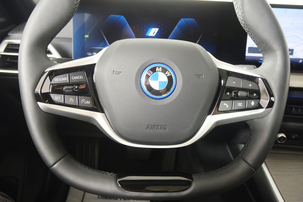 Thumbnail: 2025 BMW i4 - 21