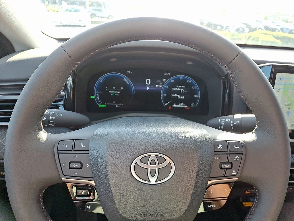Thumbnail: 2025 Toyota Camry - 18