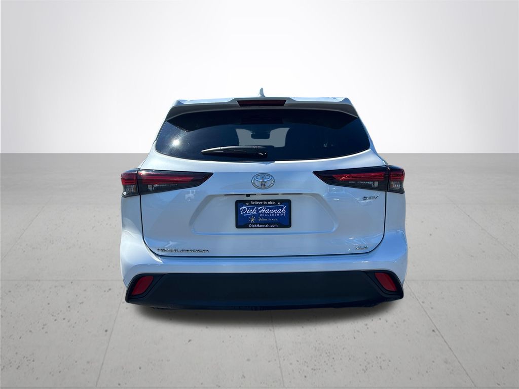 2026 Toyota Highlander Hybrid XLE