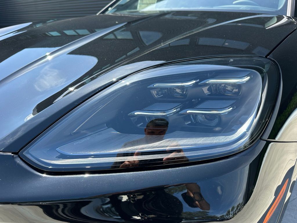 Thumbnail: 2025 Porsche  - 13