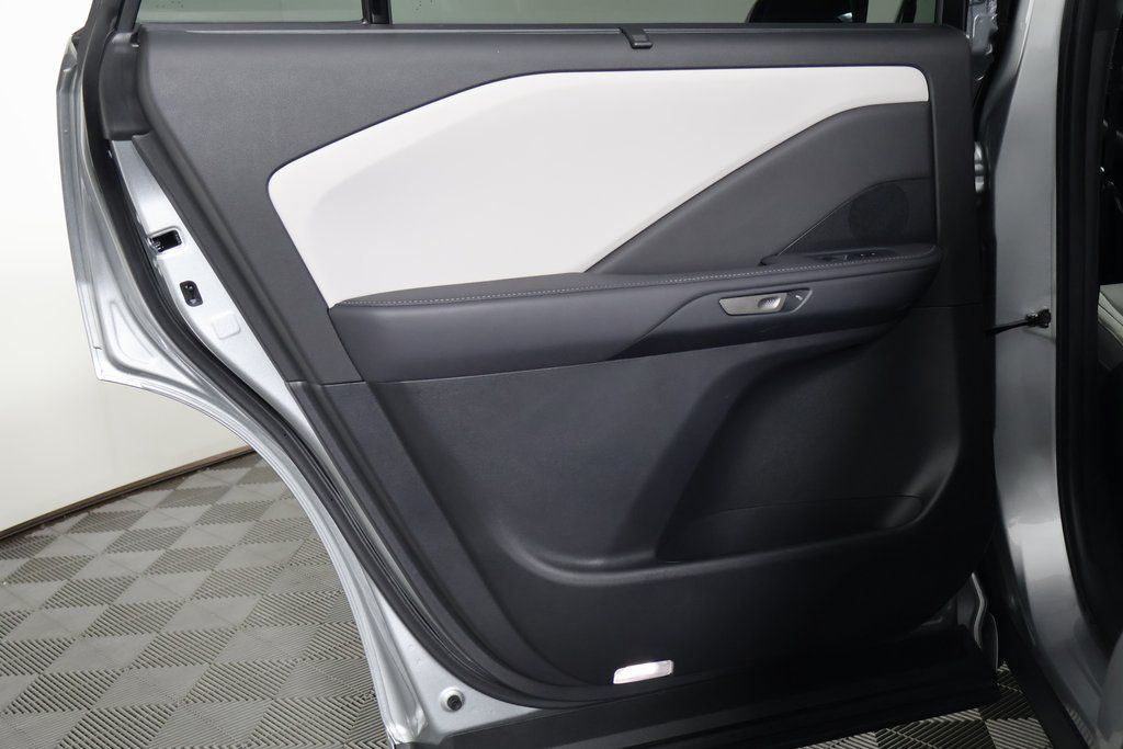 Thumbnail: 2025 Lexus TX - 14