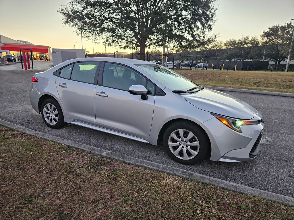 2024 Toyota Corolla LE 7