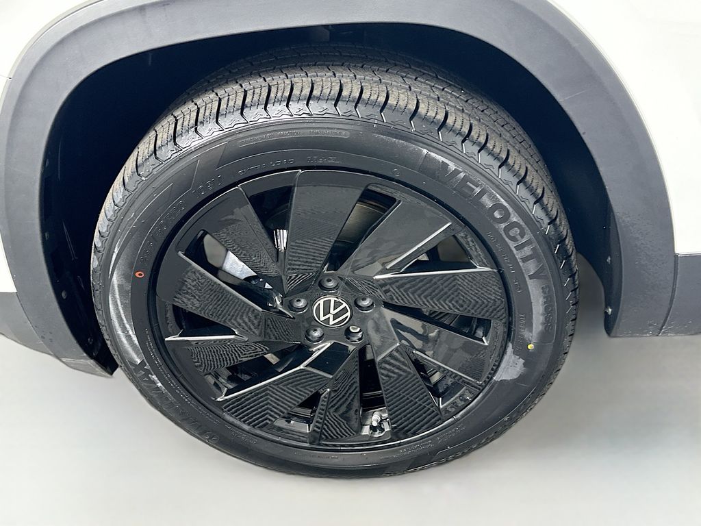 Thumbnail: 2024 Volkswagen Atlas - 32