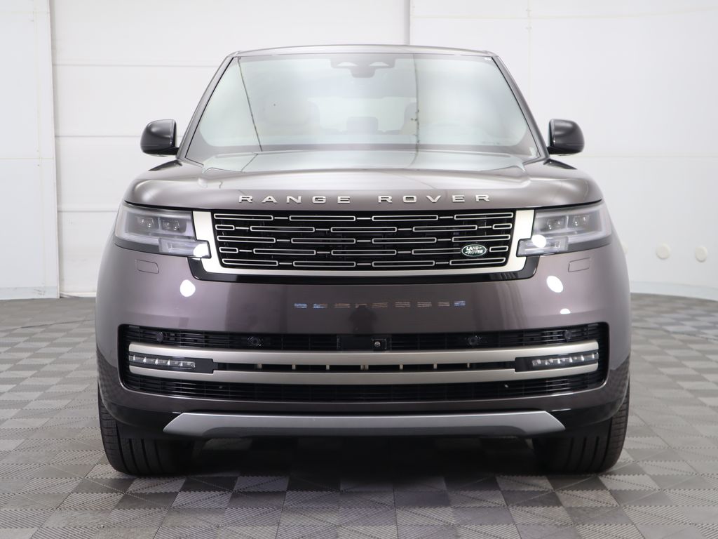 2025 Land Rover Range Rover SE 2