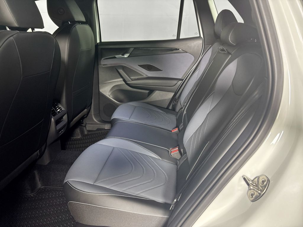 2025 Volkswagen Tiguan 2.0T SE R-Line Black