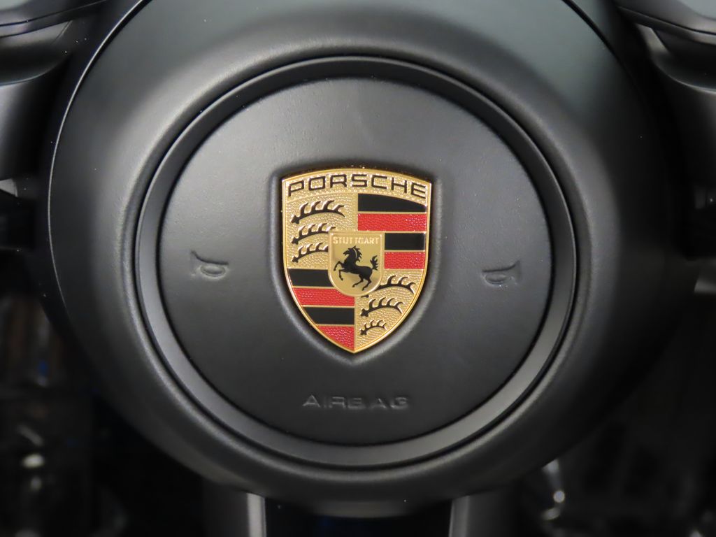 Thumbnail: 2022 Porsche Taycan - 20