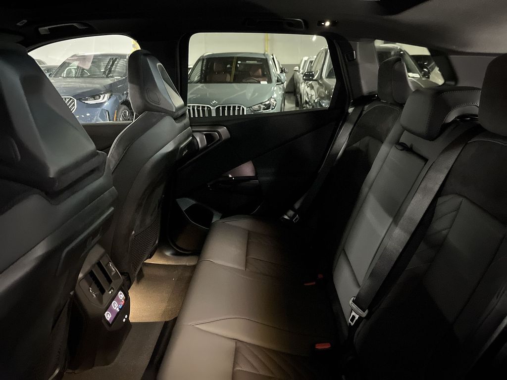 Thumbnail: 2026 BMW X3 - 23