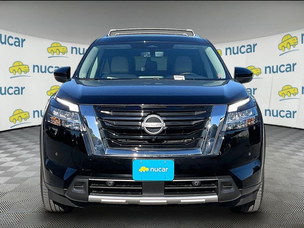 2023 Nissan Pathfinder — photo 2