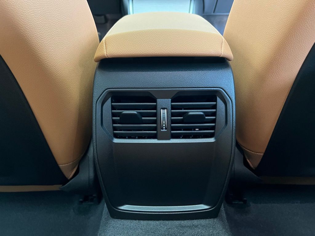 Thumbnail: 2026 BMW 2 Series - 9