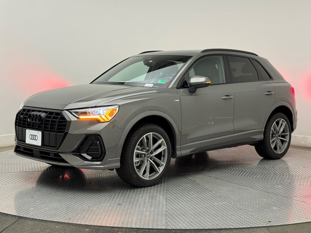 Thumbnail: 2025 Audi Q3 - 6