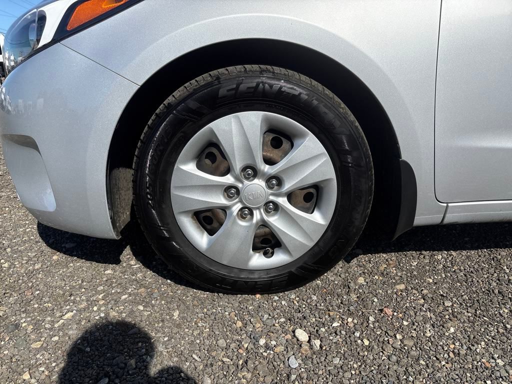 2017 Silky Silver Kia Forte LX FWD Sedan
