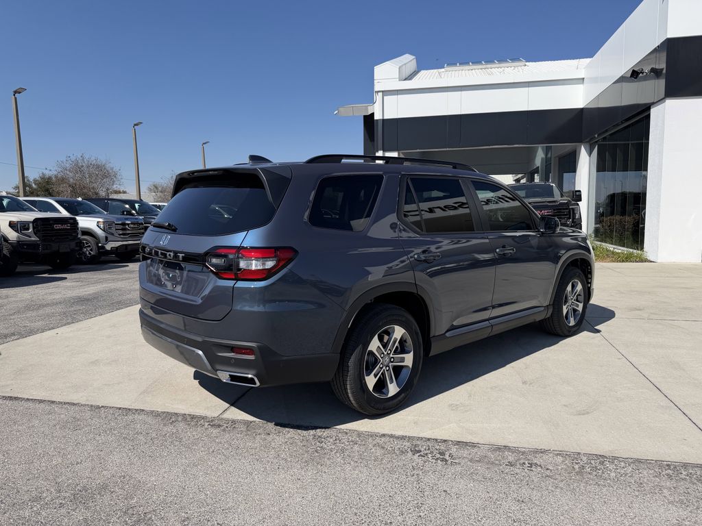 new 2026 Honda Pilot car, priced at $44,107