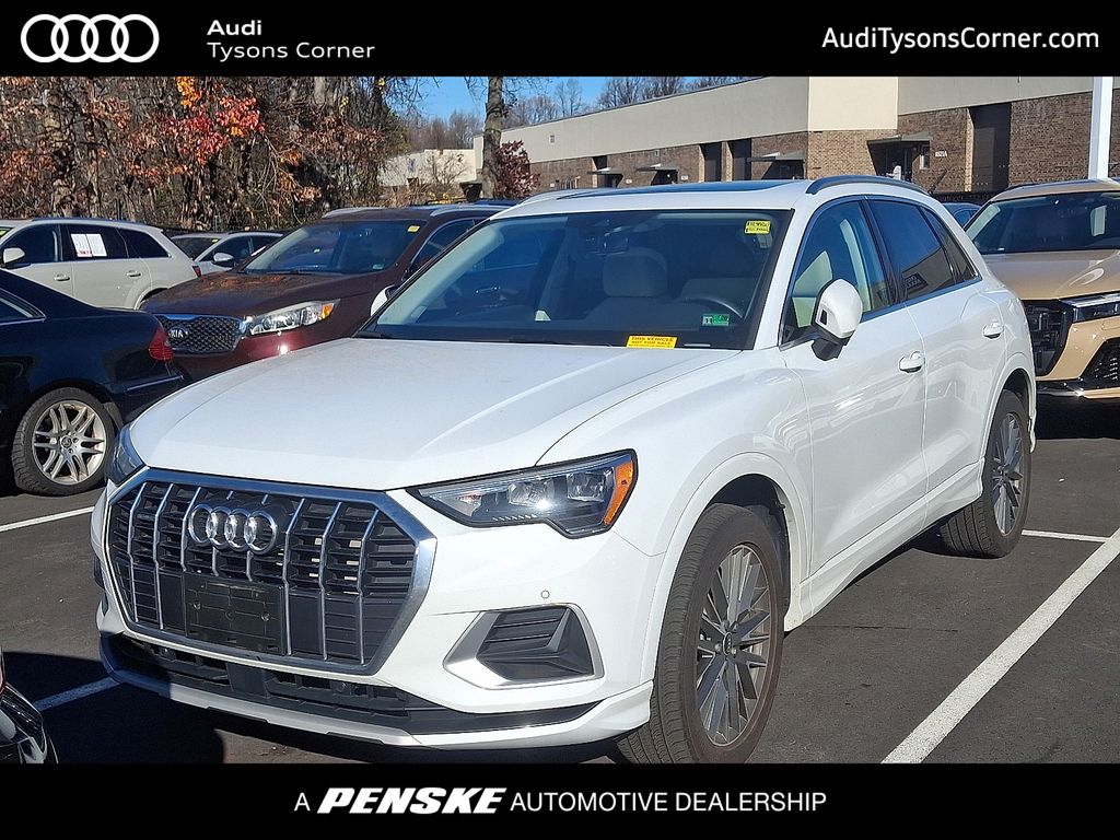 Thumbnail: 2022 Audi Q3 - 1