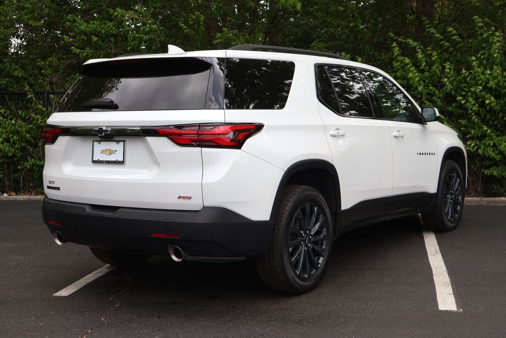 Thumbnail: 2023 Chevrolet Traverse - 9
