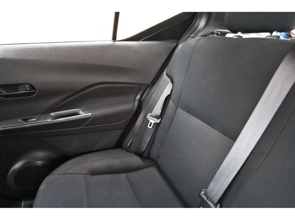 2025 Nissan Kicks Play S - 10