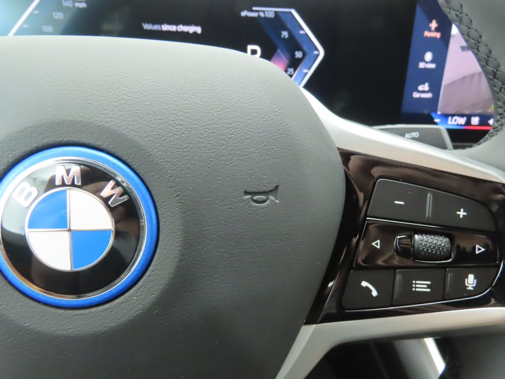 Thumbnail: 2026 BMW i4 - 12